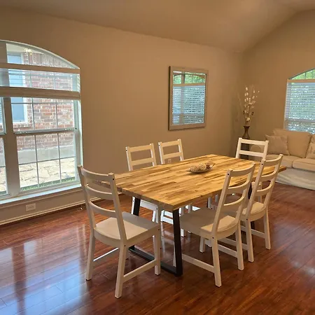 Cozy & Spacious 3 Bed Home North San Antonio - Stone Oak Area